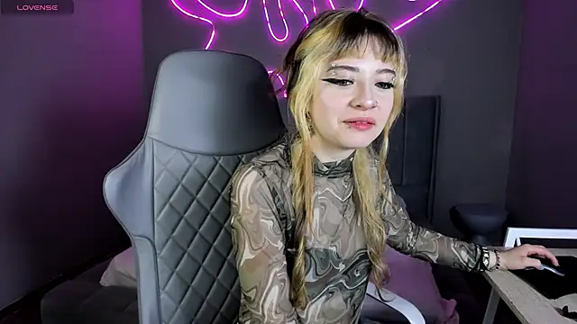 Miyuki wolf online show from April 9, 1:17 pm