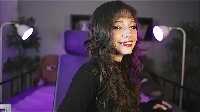 Snapshot of Miyuki_wolf chatting on December 20, 8:55 pm Miyuki wolf online show from December 20, 8:55 pm