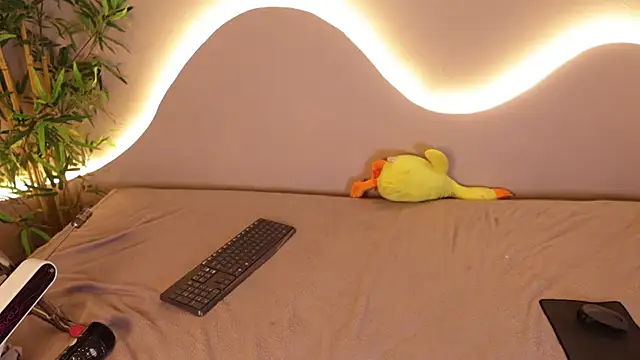 Miyuki wolf online show from March 6, 1:22 am