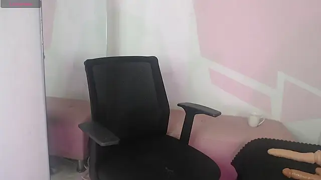 vicky bigboobs babe online show from April 20, 1:24 pm