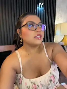 Alexa Madisson online show from May 7, 6:33 pm