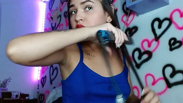 Snapshot of kityy_playful chatting on November 10, 3:33 am kityy playful online show from November 10, 3:33 am