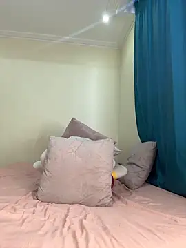 Snapshot of Ivelleee_ chatting on September 8, 10:53 pm Ivelleee online show from September 8, 10:53 pm