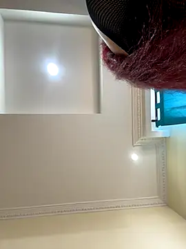 Snapshot of Ivelleee_ chatting on November 28, 9:26 pm Ivelleee online show from November 28, 9:26 pm