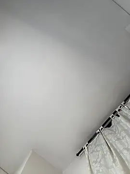 Ivelleee  online show from March 21, 12:45 am