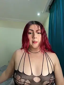 Snapshot of Ivelleee_ chatting on October 18, 11:51 pm Ivelleee online show from October 18, 11:51 pm