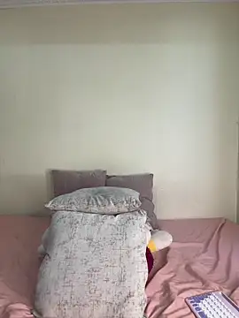 Ivelleee  online show from December 18, 10:24 pm