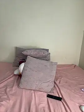 Ivelleee  online show from December 15, 10:48 pm