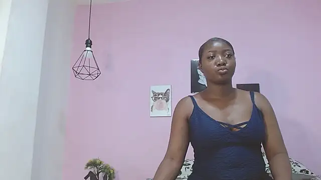 Snapshot of fiorela_madison chatting on September 17, 12:29 pm fiorela madison online show from September 17, 12:29 pm