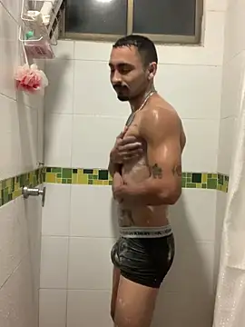 NicolasChest xxx online show from June 25, 4:32 am
