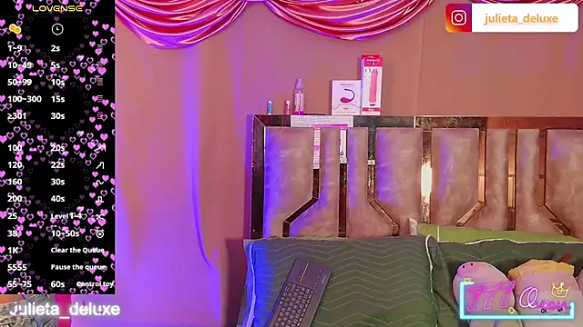 Julieta Deluxe online show from March 20, 6:53 pm