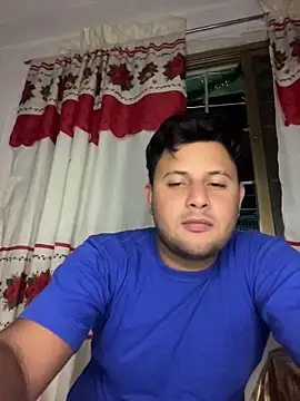 Snapshot of Mr_brian03 chatting on June 30, 5:18 am Mr brian03 online show from June 30, 5:18 am