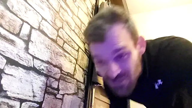 Snapshot of LKC94 chatting on October 6, 12:56 am LKC94 online show from October 6, 12:56 am