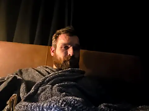 Snapshot of LKC94 chatting on November 1, 6:19 am LKC94 online show from November 1, 6:19 am