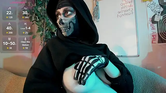 Snapshot of cos_operator chatting on November 7, 7:40 pm cos operator online show from November 7, 7:40 pm