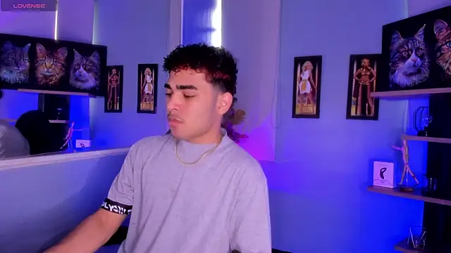 LucasCarterr  online show from November 6, 8:24 pm