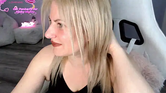 BellaStar84 online show from January 7, 11:59 am