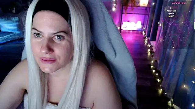 BellaStar84 online show from March 10, 10:30 am