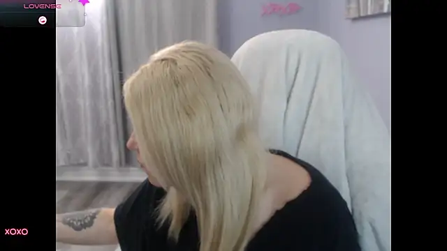 Snapshot of BellaStar84 chatting on September 9, 12:36 pm BellaStar84 online show from September 9, 12:36 pm