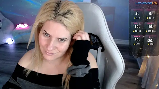 BellaStar84 online show from February 3, 1:27 pm