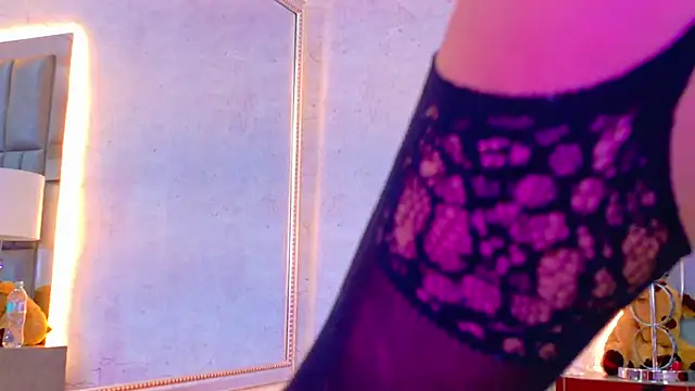 CamilaJohnston online show from December 17, 9:42 pm