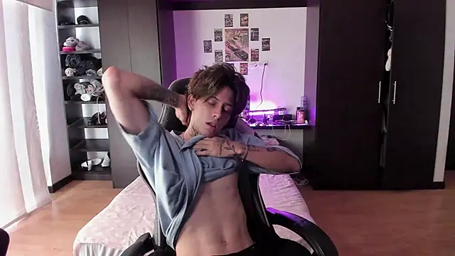 xIce Boy online show from February 7, 1:19 pm