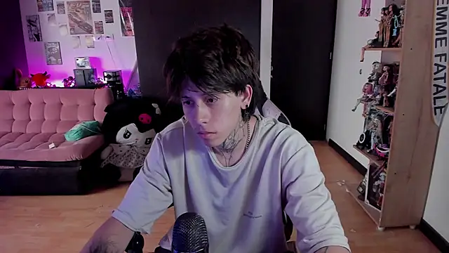 xIce Boy online show from May 30, 6:24 pm