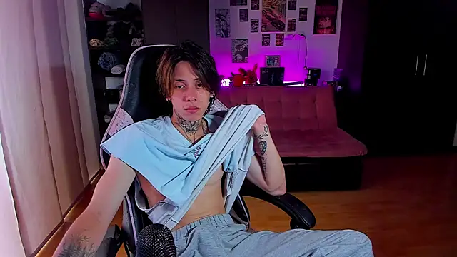 xIce Boy online show from April 26, 8:50 pm