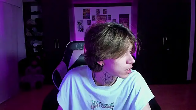 xIce Boy online show from March 19, 3:50 am