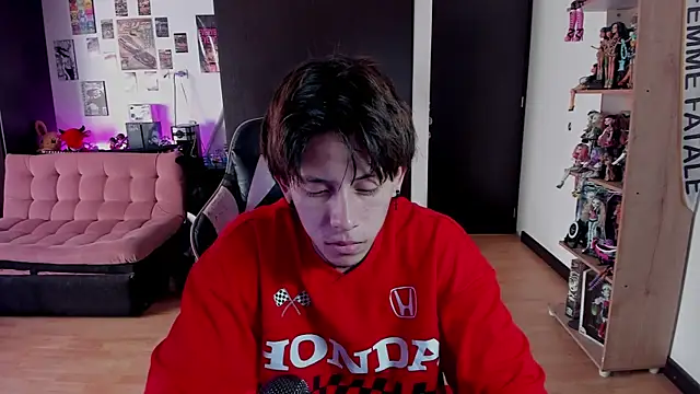 xIce Boy online show from May 28, 1:28 pm