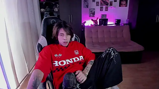 xIce Boy online show from May 4, 10:12 pm