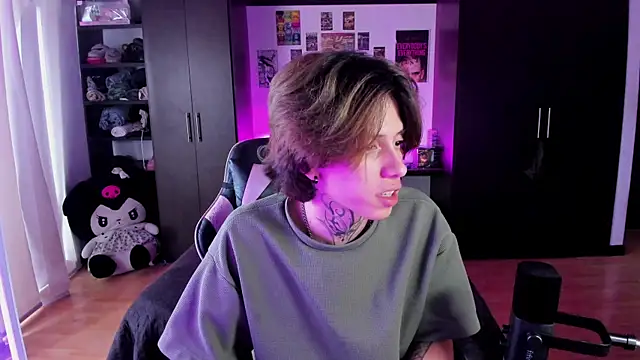 xIce Boy online show from April 2, 10:38 pm