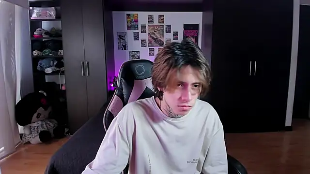 xIce Boy online show from April 14, 3:50 pm