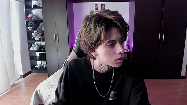 xIce Boy online show from February 3, 1:38 pm