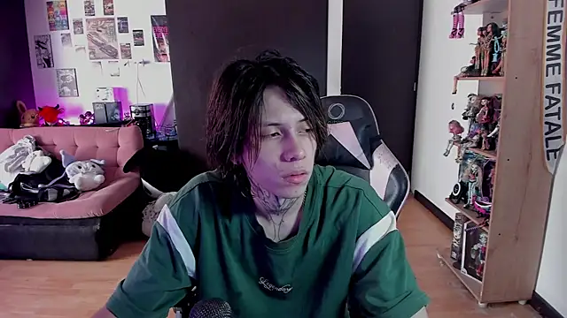 xIce Boy online show from May 26, 3:54 pm