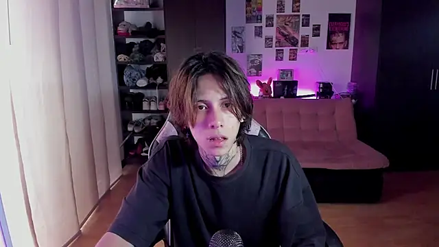 xIce Boy online show from May 9, 10:35 pm