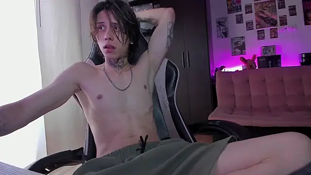 xIce Boy online show from May 7, 10:13 pm