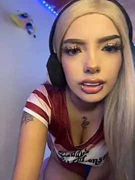 Emma cute11 online show from May 29, 3:40 pm