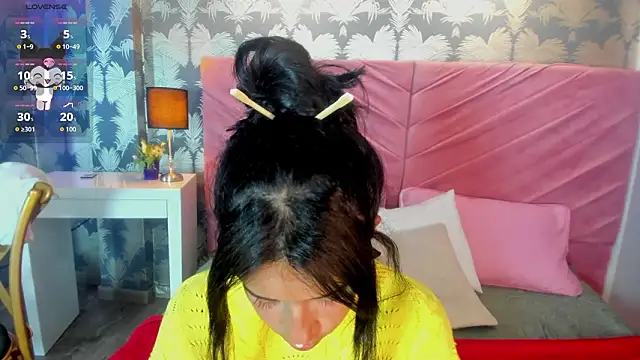 Karin Ks online show from February 12, 2:44 am