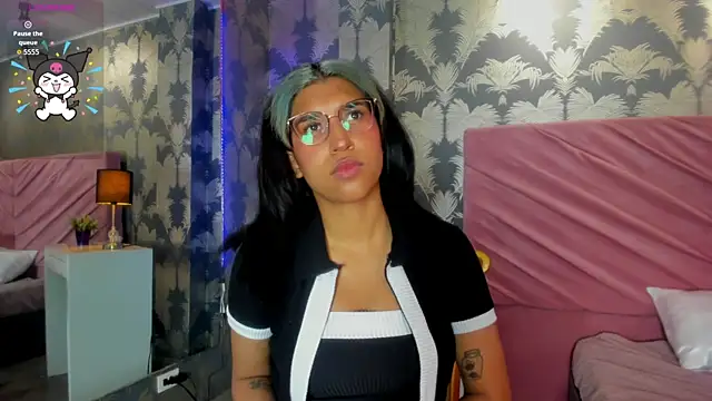 Karin Ks online show from November 25, 7:36 pm