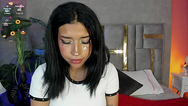 Karin Ks online show from June 18, 3:05 am