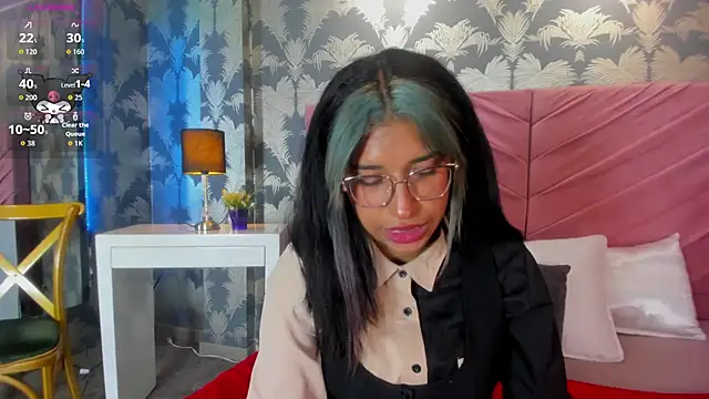 Karin Ks online show from November 19, 7:36 pm