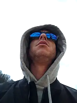 Snapshot of svenpfeifer chatting on March 12, 5:17 pm svenpfeifer online show from March 12, 5:17 pm