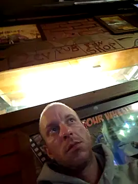 Snapshot of svenpfeifer chatting on March 14, 10:16 pm svenpfeifer online show from March 14, 10:16 pm