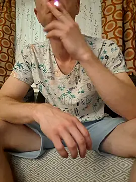 Snapshot of svenpfeifer chatting on September 18, 12:13 am svenpfeifer online show from September 18, 12:13 am