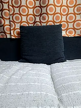 Snapshot of svenpfeifer chatting on October 12, 2:51 pm svenpfeifer online show from October 12, 2:51 pm