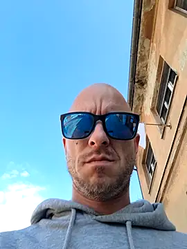 Snapshot of svenpfeifer chatting on October 18, 1:13 pm svenpfeifer online show from October 18, 1:13 pm