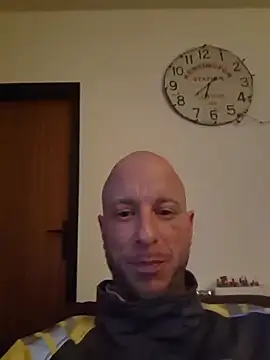 svenpfeifer online show from February 2, 5:34 pm