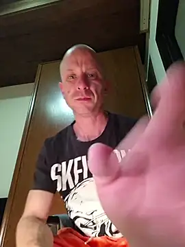svenpfeifer online show from July 11, 11:49 pm