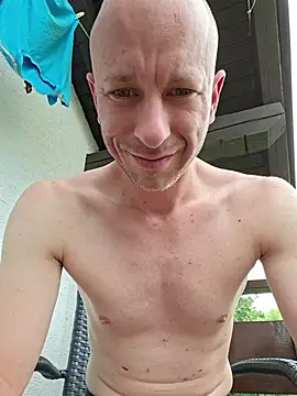 svenpfeifer online show from July 8, 10:49 am